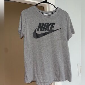 Women’s Nike shirt